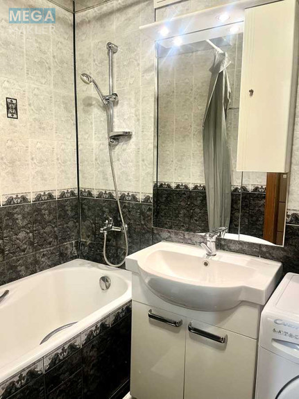 Оренда 2 кімнатної квартири, <a class="location-link" href="/kiev/" title="Недвижимость Київ">Київ</a>, <a class="location-link" href="/kiev/pecherskij/" title="Недвижимость Печерський район">Печерський р-н</a>, Велика Васильківська вул., 102 (изображение 14)