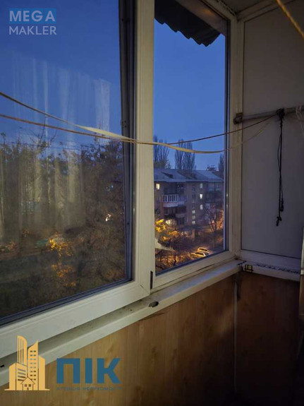 Продаж 2 кімнатної квартири (46/29/8), 5 пов. 5 пов. будинку, <a class="location-link" href="/kiev/" title="Недвижимость Київ">Київ</a>, <a class="location-link" href="/kiev/dneprovskij/" title="Недвижимость Дніпровський район">Дніпровський р-н</a>, Курнатовского ул., 15 (изображение 6)