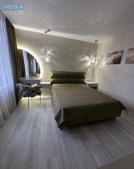 Оренда 1 кімнатної квартири, <a class="location-link" href="/kiev/" title="Недвижимость Київ">Київ</a>, <a class="location-link" href="/kiev/darnickij/" title="Недвижимость Дарницький район">Дарницький р-н</a>, Днепровская наб. (изображение 4)