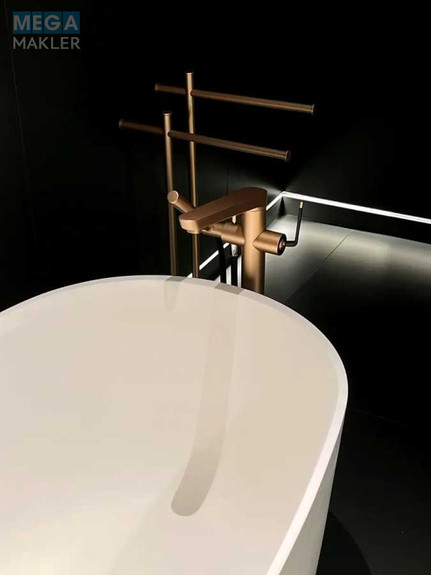 Продаж 6 кімнатної квартири (274/?/?), 5 пов. 5 пов. будинку, <a class="location-link" href="/kiev/" title="Недвижимость Київ">Київ</a>, <a class="location-link" href="/kiev/pecherskij/" title="Недвижимость Печерський район">Печерський р-н</a>, Академика Богомольца ул. (изображение 8)