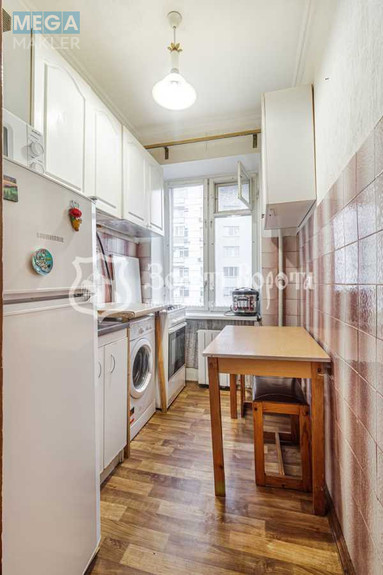 Продаж 2 кімнатної квартири (31/21/4), 5 пов. 5 пов. будинку, <a class="location-link" href="/kiev/" title="Недвижимость Київ">Київ</a>, <a class="location-link" href="/kiev/shevchenkovskij/" title="Недвижимость Шевченківський район">Шевченківський р-н</a>, Білоруська вул., 36 (изображение 9)