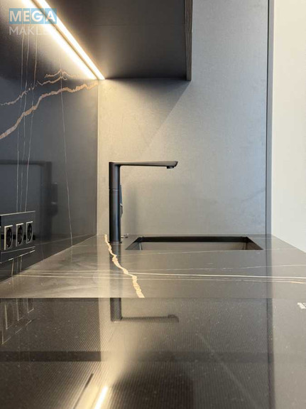 Продаж 2 кімнатної квартири (60/?/25), 6 пов. 7 пов. будинку, <a class="location-link" href="/kiev/" title="Недвижимость Київ">Київ</a>, <a class="location-link" href="/kiev/pecherskij/" title="Недвижимость Печерський район">Печерський р-н</a>, Лейпцизька вул., 13а (изображение 10)