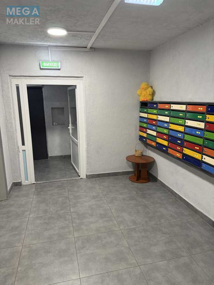 Продаж 3 кімнатної квартири (86/48/9), 6 пов. 15 пов. будинку, <a class="location-link" href="/kiev/" title="Недвижимость Київ">Київ</a>, <a class="location-link" href="/kiev/darnickij/" title="Недвижимость Дарницький район">Дарницький р-н</a>, Анни Ахматової вул., 15 (изображение 3)