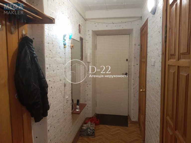 Продаж 3 кімнатної квартири (63/41/8), 4 пов. 8 пов. будинку, <a class="location-link" href="/kiev/" title="Недвижимость Київ">Київ</a>, <a class="location-link" href="/kiev/pecherskij/" title="Недвижимость Печерський район">Печерський р-н</a>, Новогоспітальна вулиця, 5 (изображение 9)