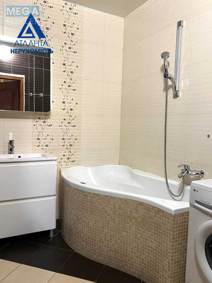 Продаж 2 кімнатної квартири (70,2/35/11), 8 пов. 9 пов. будинку, <a class="location-link" href="/lutsk/" title="Недвижимость Луцьк">Луцьк</a>, Героїв добровольців, 4в (изображение 10)