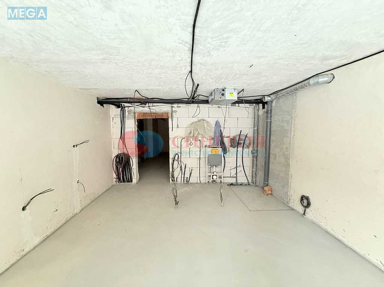 Оренда комерційної нерухомості, 200&nbsp;кв.м, под офис, <a class="location-link" href="/kiev/" title="Недвижимость Київ">Київ</a>, <a class="location-link" href="/kiev/pecherskij/" title="Недвижимость Печерський район">Печерський р-н</a>, Саперне Поле вул., 9А (изображение 12)