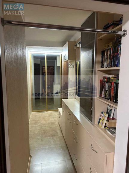 Продаж 1 кімнатної квартири (33/15/8), 3 пов. 9 пов. будинку, <a class="location-link" href="/kiev/" title="Недвижимость Київ">Київ</a>, <a class="location-link" href="/kiev/obolonskij/" title="Недвижимость Оболонський район">Оболонський р-н</a>, Оболонский просп., 16 (изображение 8)