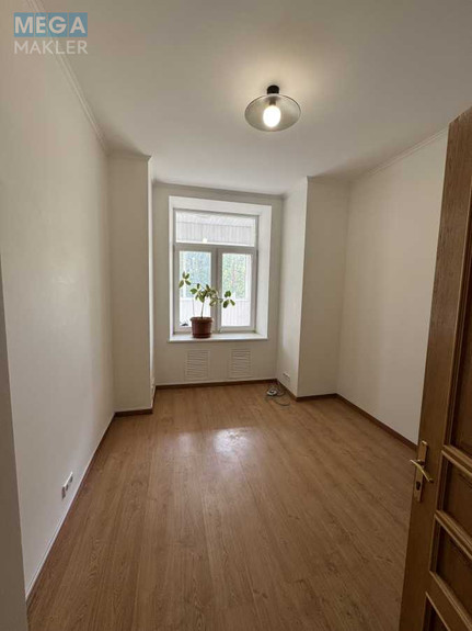 Оренда комерційної нерухомості, 195 кв.м, под офис, <a class="location-link" href="/kiev/" title="Недвижимость Київ">Київ</a>, <a class="location-link" href="/kiev/shevchenkovskij/" title="Недвижимость Шевченківський район">Шевченківський р-н</a>, Саксаганського вул., 99 (изображение 13)