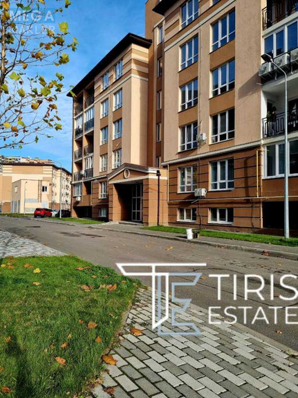 Продаж 2 кімнатної квартири (65/34/14), 3 пов. 5 пов. будинку, <a class="location-link" href="/kiev/" title="Недвижимость Київ">Київ</a>, <a class="location-link" href="/kiev/goloseevskij/" title="Недвижимость Голосіївський район">Голосіївський р-н</a>, Метрологічна вул., 27А (изображение 2)