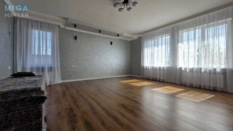 Продаж дома, 3&nbsp;поверху, 296&nbsp;кв.м, 7&nbsp;кімнат, ділянка 12&nbsp;соток, <a class="location-link" href="/mihajlovka-rubezhovka/" title="Недвижимость Михайлівка-Рубежівка">Михайлівка-Рубежівка</a>, Абрикосова (изображение 14)