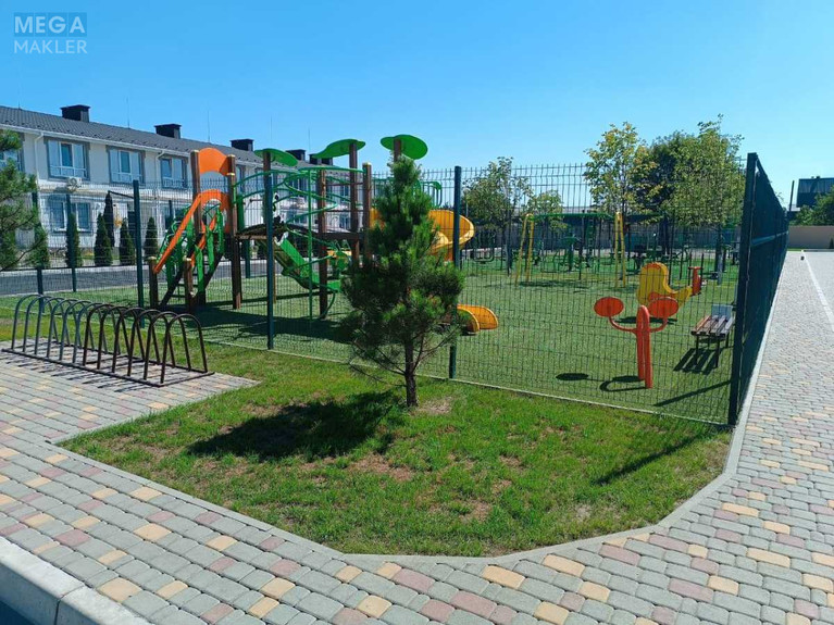 Продаж 2 кімнатної квартири (72/24/23), 1 пов. 2 пов. будинку, <a class="location-link" href="/borispol/" title="Недвижимость Бориспіль">Бориспіль</a>, Ясна (изображение 4)