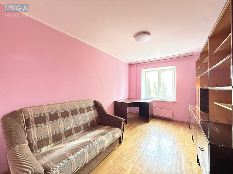 Продаж 3 кімнатної квартири (80/42/10), 5 пов. 10 пов. будинку, <a class="location-link" href="/kiev/" title="Недвижимость Київ">Київ</a>, <a class="location-link" href="/kiev/desnyanskij/" title="Недвижимость Деснянський район">Деснянський р-н</a>, Сержа Лифаря вул., 11А (изображение 9)