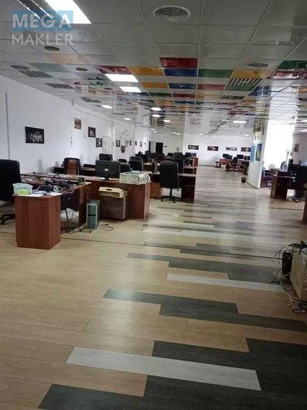 Оренда комерційної нерухомості, 240 кв.м, под офис, <a class="location-link" href="/kiev/" title="Недвижимость Київ">Київ</a>, <a class="location-link" href="/kiev/podolskij/" title="Недвижимость Подільський район">Подільський р-н</a>, Новоконстантиновская ул., 1 (изображение 8)