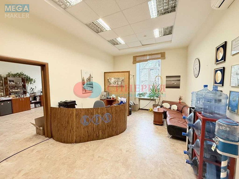 Продаж комерційної нерухомості, 518&nbsp;кв.м, под офис, <a class="location-link" href="/kiev/" title="Недвижимость Київ">Київ</a>, <a class="location-link" href="/kiev/shevchenkovskij/" title="Недвижимость Шевченківський район">Шевченківський р-н</a>, Гоголівська вул. (изображение 9)
