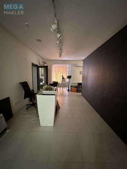 Оренда окремої будівлі/побудови, 200 кв.м, <a class="location-link" href="/kiev/" title="Недвижимость Київ">Київ</a>, <a class="location-link" href="/kiev/obolonskij/" title="Недвижимость Оболонський район">Оболонський р-н</a>, Маршала Тимошенко ул., 21 (изображение 6)