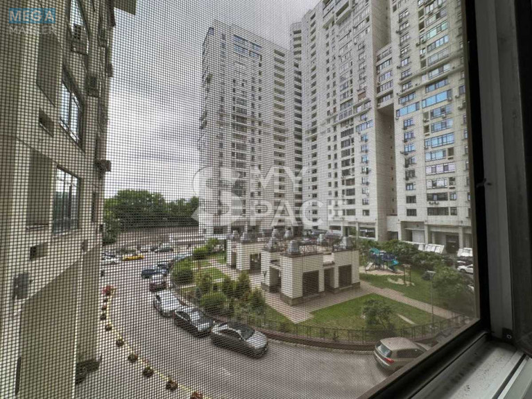 Продаж 3 кімнатної квартири (108/38/32), 3 пов. 27 пов. будинку, <a class="location-link" href="/kiev/" title="Недвижимость Київ">Київ</a>, <a class="location-link" href="/kiev/pecherskij/" title="Недвижимость Печерський район">Печерський р-н</a>, Щорса вул., 44А (изображение 10)