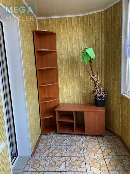 Оренда комерційної нерухомості, 95 кв.м, под офис, <a class="location-link" href="/kiev/" title="Недвижимость Київ">Київ</a>, <a class="location-link" href="/kiev/dneprovskij/" title="Недвижимость Дніпровський район">Дніпровський р-н</a>, Георгия Тороповского ул., 37а (изображение 2)