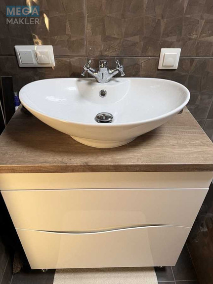 Оренда 1 кімнатної квартири, <a class="location-link" href="/odessa/" title="Недвижимость Одеса">Одеса</a>, <a class="location-link" href="/odessa/suvorovskij/" title="Недвижимость Суворовський район">Суворовський р-н</a>, Штилевая, 1 (изображение 10)