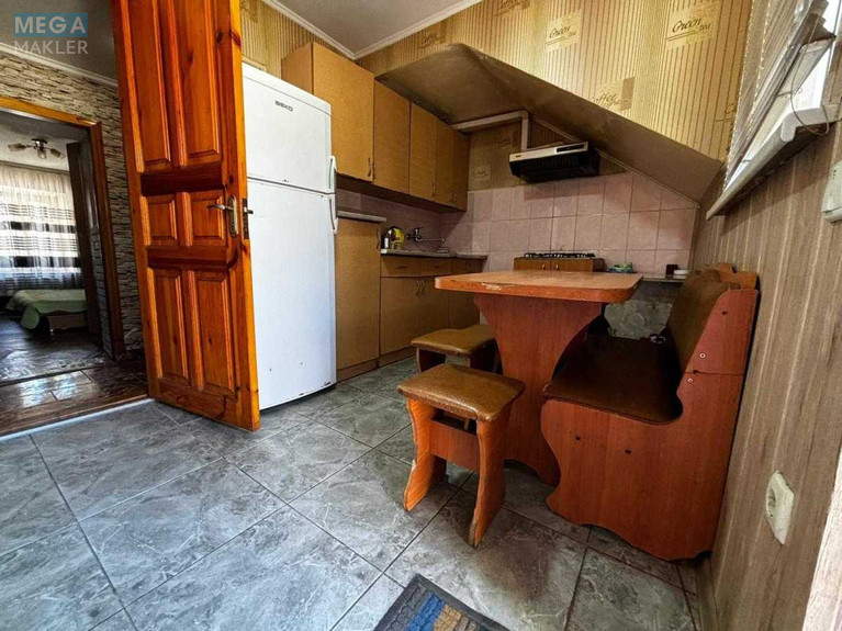 Оренда 1 кімнатної квартири, <a class="location-link" href="/odessa/" title="Недвижимость Одеса">Одеса</a>, <a class="location-link" href="/odessa/primorskij/" title="Недвижимость Приморський район">Приморський р-н</a>, Ломаный переулок, 1 (изображение 2)