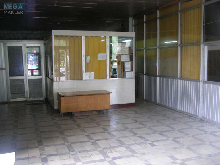 Продаж окремої будівлі/побудови, 3&nbsp;049,30&nbsp;кв.м, <a class="location-link" href="/kharkov/" title="Недвижимость Харків">Харків</a>, <a class="location-link" href="/kharkov/chervonozavodskij/" title="Недвижимость Основ'янський (Червонозаводський) район">Основ'янський (Червонозаводський) р-н</a>, Г. Тарасенка, 126/1 (изображение 2)