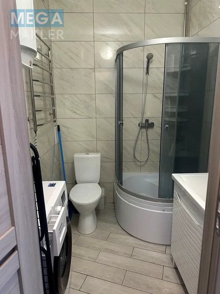 Оренда 1 кімнатної квартири, люкс, <a class="location-link" href="/kiev/" title="Недвижимость Київ">Київ</a>, <a class="location-link" href="/kiev/dneprovskij/" title="Недвижимость Дніпровський район">Дніпровський р-н</a>, вул. Юрія Липи 6, ЖК Комфорт Таун ( <img src="https://megamakler.com.ua/metro/ff0000.gif" alt="" class="metro" /> м. Левобережная, 15-20 хв. ) (изображение 7)