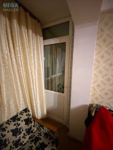 Оренда 3 кімнатної квартири, <a class="location-link" href="/kiev/" title="Недвижимость Київ">Київ</a>, <a class="location-link" href="/kiev/solomenskij/" title="Недвижимость Солом'янський район">Солом'янський р-н</a>, Златопольська вул., 4Г (изображение 2)