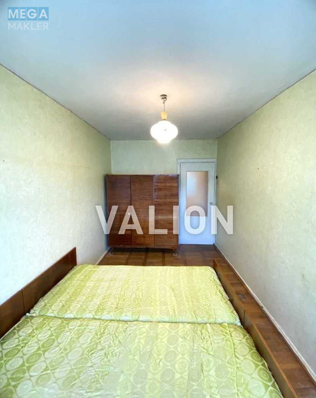 Продаж 2 кімнатної квартири (44/28/6), 4 пов. 5 пов. будинку, <a class="location-link" href="/kiev/" title="Недвижимость Київ">Київ</a>, <a class="location-link" href="/kiev/solomenskij/" title="Недвижимость Солом'янський район">Солом'янський р-н</a>, Метростроевская ул., 3 (изображение 8)