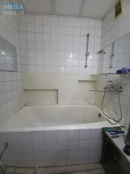 Продаж 3 кімнатної квартири (73/42/8,2), 7 пов. 9 пов. будинку, <a class="location-link" href="/kiev/" title="Недвижимость Київ">Київ</a>, <a class="location-link" href="/kiev/darnickij/" title="Недвижимость Дарницький район">Дарницький р-н</a>, Здолбунівська вул., 7А (изображение 13)