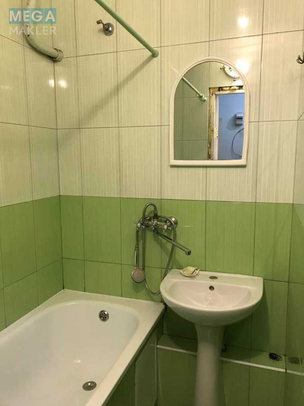 Продаж 2 кімнатної квартири (44/32/7), 1 пов. 9 пов. будинку, <a class="location-link" href="/odessa/" title="Недвижимость Одеса">Одеса</a>, <a class="location-link" href="/odessa/suvorovskij/" title="Недвижимость Суворовський район">Суворовський р-н</a>, Жолио Кюри, 24а (изображение 9)