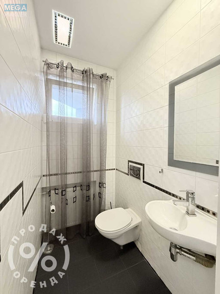 Продаж дома, 3 поверху, 478 кв.м, 7 кімнат, ділянка 10 соток, <a class="location-link" href="/kiev/" title="Недвижимость Київ">Київ</a>, <a class="location-link" href="/kiev/goloseevskij/" title="Недвижимость Голосіївський район">Голосіївський р-н</a>, Волзька вул., 24 (изображение 9)