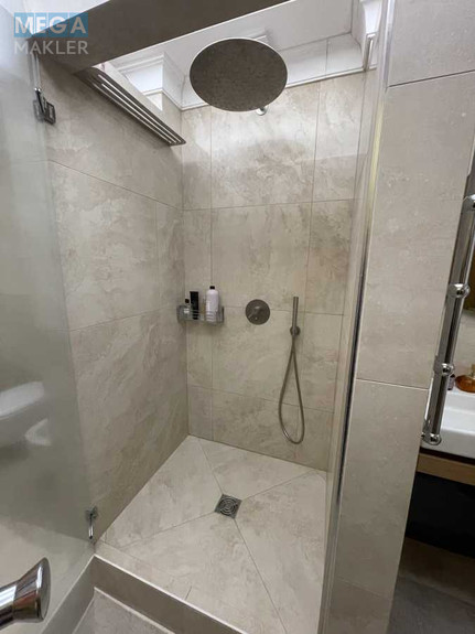 Продаж дома, 2 поверху, 500 кв.м, 5 кімнат, ділянка 13 соток, <a class="location-link" href="/lesniki-selo/" title="Недвижимость Лісники">Лісники</a>, Гайова (изображение 4)