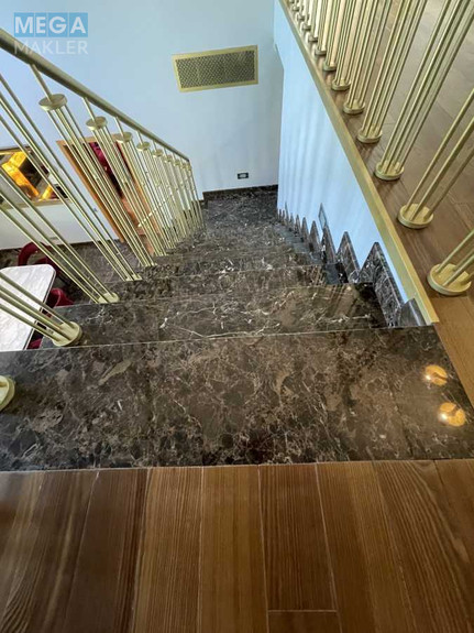 Продаж дома, 2 поверху, 500 кв.м, 5 кімнат, ділянка 13 соток, <a class="location-link" href="/lesniki-selo/" title="Недвижимость Лісники">Лісники</a>, Гайова (изображение 11)