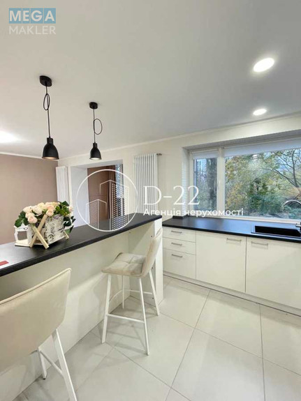 Продаж 2 кімнатної квартири (60/19/30), 3 пов. 9 пов. будинку, <a class="location-link" href="/kiev/" title="Недвижимость Київ">Київ</a>, <a class="location-link" href="/kiev/shevchenkovskij/" title="Недвижимость Шевченківський район">Шевченківський р-н</a>, Глібова вул., 7 (изображение 9)