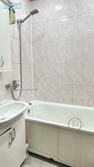 Продаж 3 кімнатної квартири (69/45/8), 1 пов. 9 пов. будинку, <a class="location-link" href="/zaporozhje/" title="Недвижимость Запоріжжя">Запоріжжя</a>, <a class="location-link" href="/zaporozhje/hortickij/" title="Недвижимость Хортицький район">Хортицький р-н</a>, Юбилейный, 22 (изображение 8)