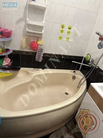 Продаж 3 кімнатної квартири (62/8/8), 3 пов. 5 пов. будинку, <a class="location-link" href="/zaporozhje/" title="Недвижимость Запоріжжя">Запоріжжя</a>, <a class="location-link" href="/zaporozhje/zhovtnevyj/" title="Недвижимость Жовтневий район">Жовтневий р-н</a>, Святого Николая, 8 (изображение 6)