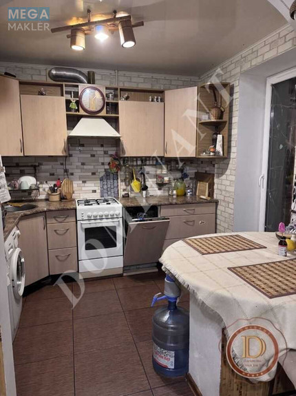 Продаж 3 кімнатної квартири (69/47/8), 9 пов. 10 пов. будинку, <a class="location-link" href="/zaporozhje/" title="Недвижимость Запоріжжя">Запоріжжя</a>, <a class="location-link" href="/zaporozhje/kommunarskij/" title="Недвижимость Комунарський район">Комунарський р-н</a>, Новокузнецкая, 20 (изображение 3)