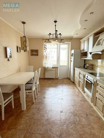 Оренда 3 кімнатної квартири, <a class="location-link" href="/kiev/" title="Недвижимость Київ">Київ</a>, <a class="location-link" href="/kiev/darnickij/" title="Недвижимость Дарницький район">Дарницький р-н</a>, Петра Григоренка просп., 28 (изображение 2)