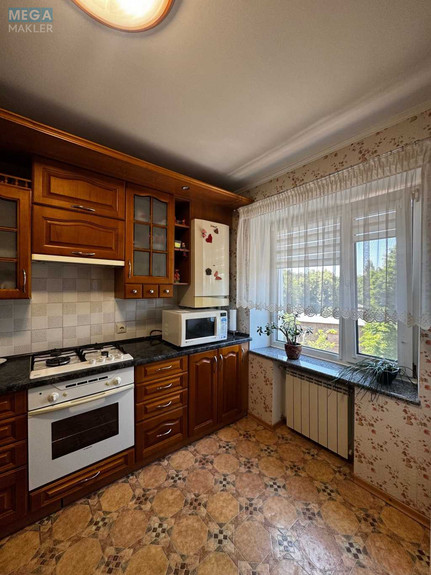 Продаж 4 кімнатної квартири (91/?/12), 4 пов. 9 пов. будинку, <a class="location-link" href="/kirovograd/" title="Недвижимость Кіровоград">Кіровоград</a>, Соборная, 22а (изображение 2)