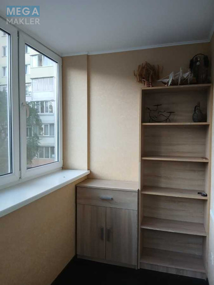 Оренда 3 кімнатної квартири, <a class="location-link" href="/kiev/" title="Недвижимость Київ">Київ</a>, <a class="location-link" href="/kiev/svyatoshinskij/" title="Недвижимость Святошинський район">Святошинський р-н</a>, Підлісна вул., 2 (изображение 3)