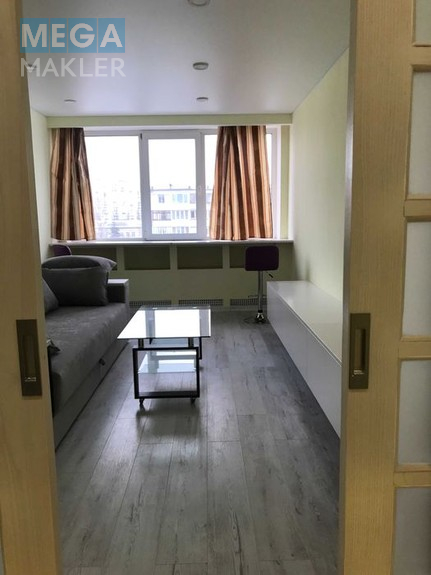 Оренда 1 кімнатної квартири, люкс, <a class="location-link" href="/kiev/" title="Недвижимость Київ">Київ</a>, <a class="location-link" href="/kiev/dneprovskij/" title="Недвижимость Дніпровський район">Дніпровський р-н</a>, вул. Ентузіастів 9/1, Русанівка ( <img src="https://megamakler.com.ua/metro/ff0000.gif" alt="" class="metro" /> м. Левобережная, 15 хв. ) (изображение 4)