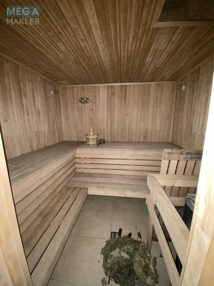 Продаж дома, 3 поверху, 252 кв.м, 6 кімнат, ділянка 9 соток, <a class="location-link" href="/kalinovka-pgt-kv/" title="Недвижимость Калинівка">Калинівка</a>, провулок Зоряний, 2 (изображение 7)