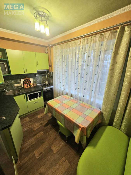 Оренда 2 кімнатної квартири, <a class="location-link" href="/kiev/" title="Недвижимость Київ">Київ</a>, <a class="location-link" href="/kiev/shevchenkovskij/" title="Недвижимость Шевченківський район">Шевченківський р-н</a>, Саратовская ул., 53/31 (изображение 5)