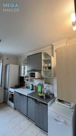 Продаж 3 кімнатної квартири (71/41/9), 5 пов. 10 пов. будинку, <a class="location-link" href="/kiev/" title="Недвижимость Київ">Київ</a>, <a class="location-link" href="/kiev/darnickij/" title="Недвижимость Дарницький район">Дарницький р-н</a>, Срібнокільська вул., 22а (изображение 2)