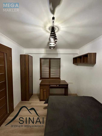 Продаж дома, 1 поверх, 230 кв.м, 7 кімнат, ділянка 12 соток, <a class="location-link" href="/beregovo/" title="Недвижимость Берегове">Берегове</a>, Грабовского, 66 (изображение 13)