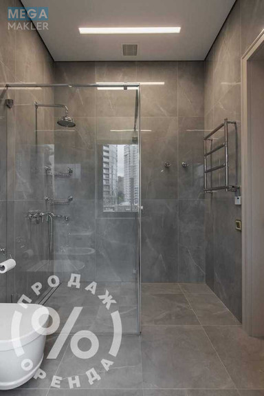 Продаж 4 кімнатної квартири (228/?/23), 5 пов. 5 пов. будинку, <a class="location-link" href="/kiev/" title="Недвижимость Київ">Київ</a>, <a class="location-link" href="/kiev/pecherskij/" title="Недвижимость Печерський район">Печерський р-н</a>, Глазунова вул., 13 (изображение 15)