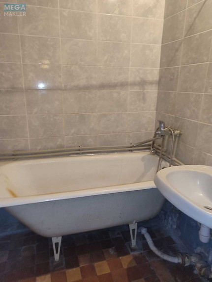 Продаж 3 кімнатної квартири (68/45/7), 6 пов. 9 пов. будинку, <a class="location-link" href="/smela/" title="Недвижимость Сміла">Сміла</a>, Рєпіна (изображение 5)