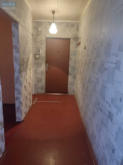 Продаж 3 кімнатної квартири (68/45/7), 6 пов. 9 пов. будинку, <a class="location-link" href="/smela/" title="Недвижимость Сміла">Сміла</a>, Рєпіна (изображение 8)