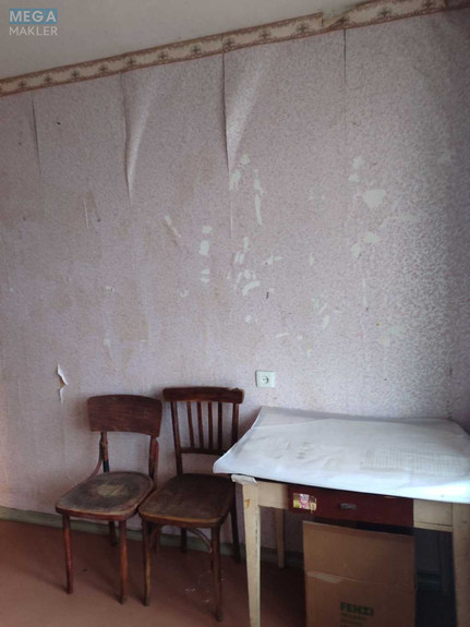 Продаж 1 кімнатної квартири (33/16/7), 1 пов. 9 пов. будинку, <a class="location-link" href="/smela/" title="Недвижимость Сміла">Сміла</a>, Рєпіна (изображение 3)