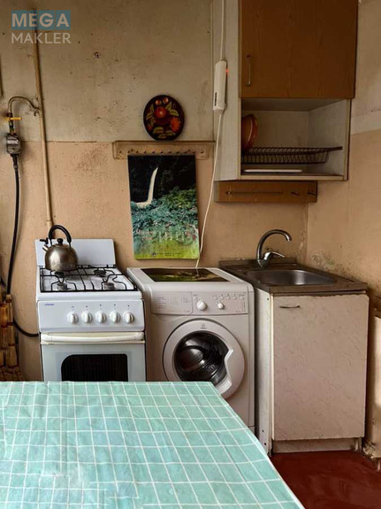 Продаж 3 кімнатної квартири (62/43/7), 4 пов. 9 пов. будинку, <a class="location-link" href="/kiev/" title="Недвижимость Київ">Київ</a>, <a class="location-link" href="/kiev/shevchenkovskij/" title="Недвижимость Шевченківський район">Шевченківський р-н</a>, Бакинська вул., 37 (изображение 5)