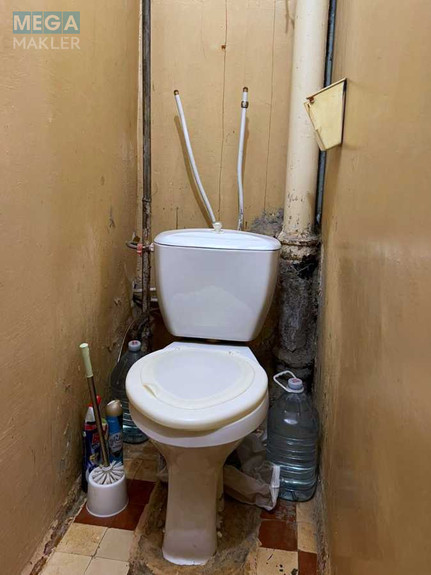 Продаж 3 кімнатної квартири (62/43/7), 4 пов. 9 пов. будинку, <a class="location-link" href="/kiev/" title="Недвижимость Київ">Київ</a>, <a class="location-link" href="/kiev/shevchenkovskij/" title="Недвижимость Шевченківський район">Шевченківський р-н</a>, Бакинська вул., 37 (изображение 7)